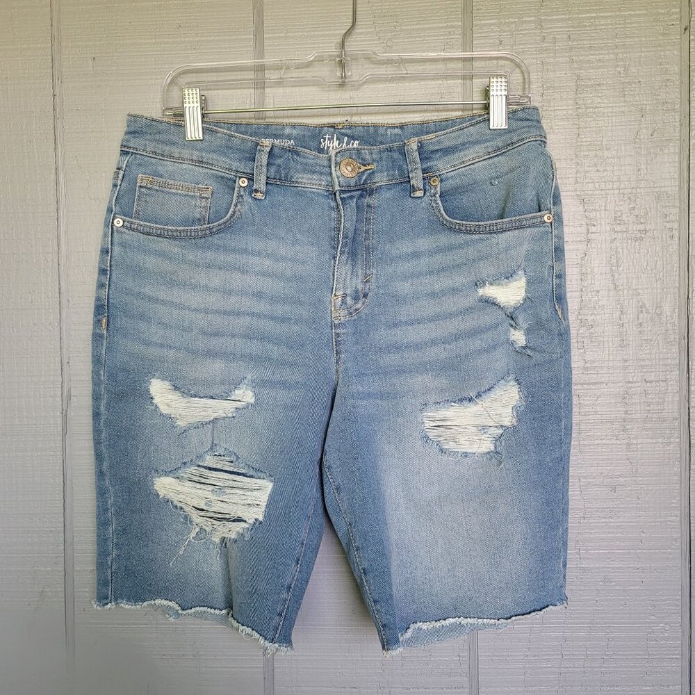 Style & Co Women's Bermuda Destroyed Denim Jeans. Size 8